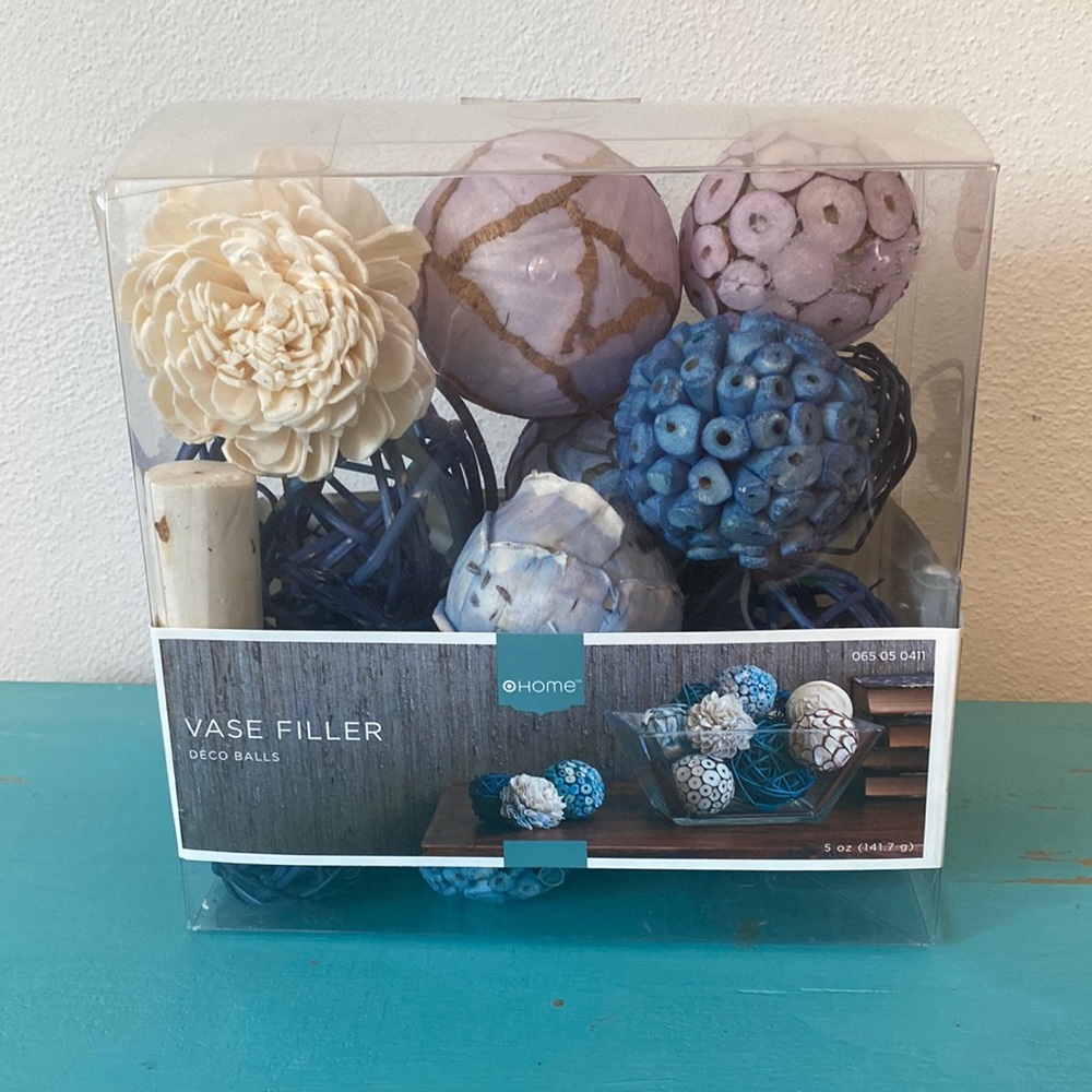 Vase filler balls, beachy, tropical look